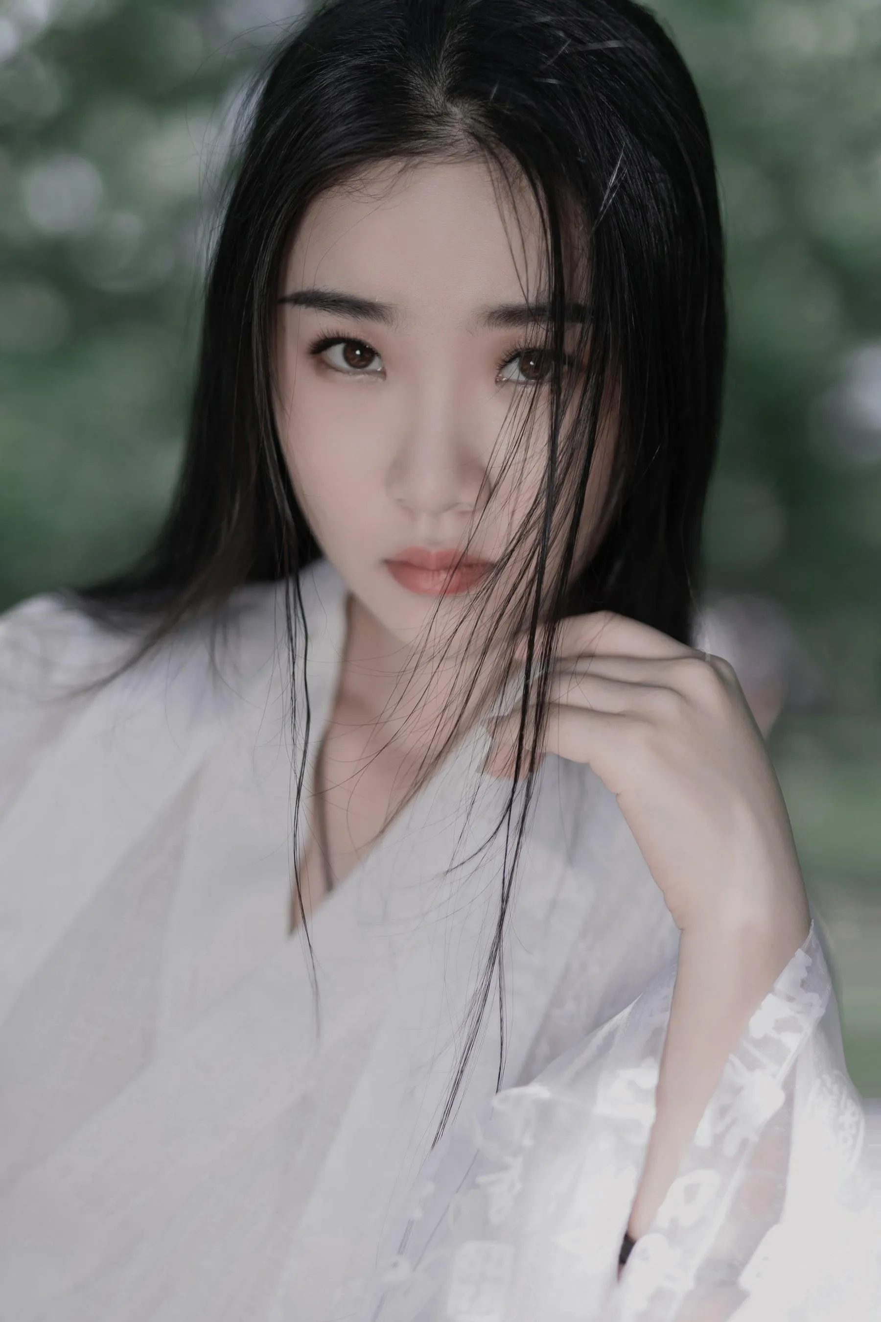 [YITUYU艺图语]2022.07.17 白衣 相望回首喵喵喵 [29P]插图2